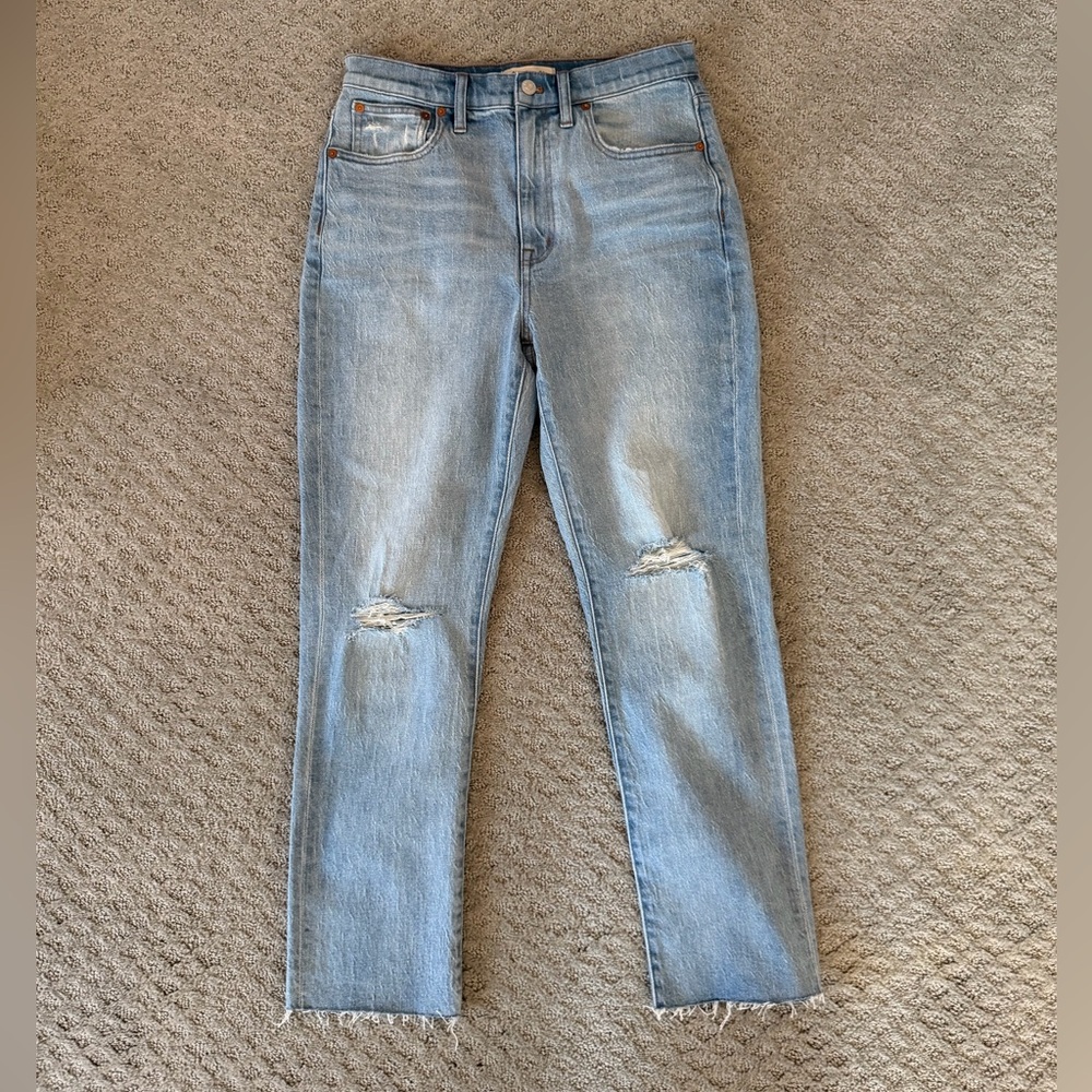 Madewell High Rise Boyjean Distressed Light Wash Size 28 Raw Hem Everyday Denim